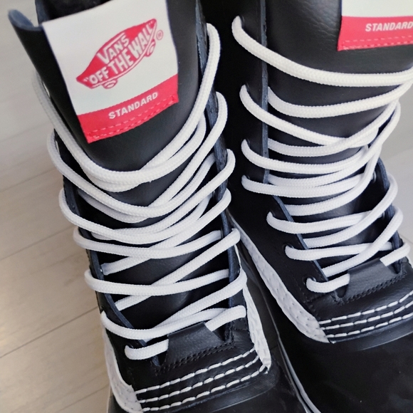VANS NEW Standard Snow MTE Boots - Picture 6 of 15